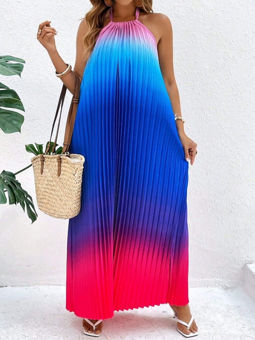 Multicolor Casual Women's Plus Size Ombre Pleated Backless Halter Dress - Picture 5 of 5